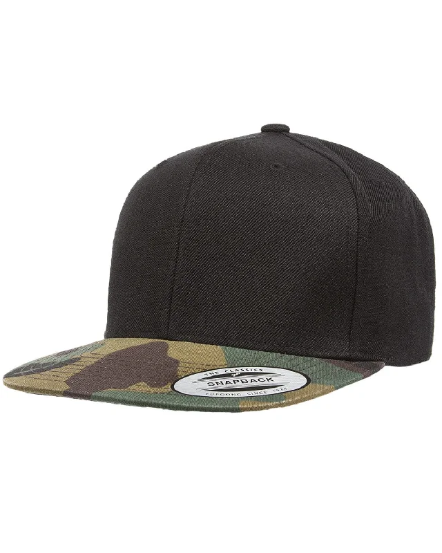 Yupoong 6-Panel Structured Flat Visor Cap | Black/ Camo