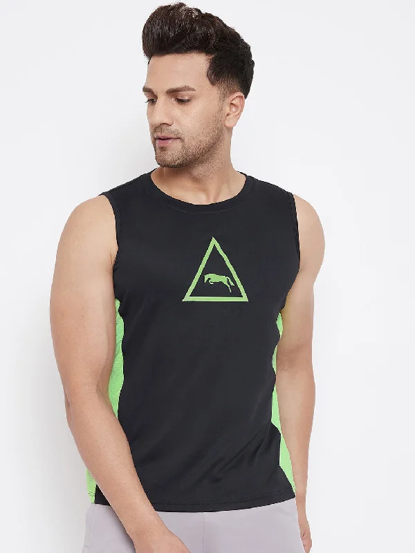 JUMP USA Men Black & Green Solid Active Wear T-shirt